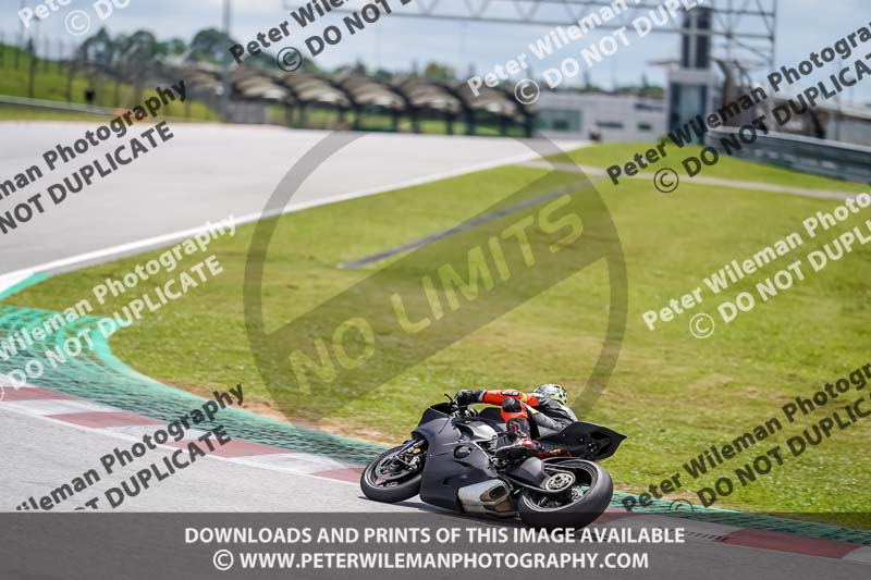 Sepang;event digital images;motorbikes;no limits;peter wileman photography;trackday;trackday digital images